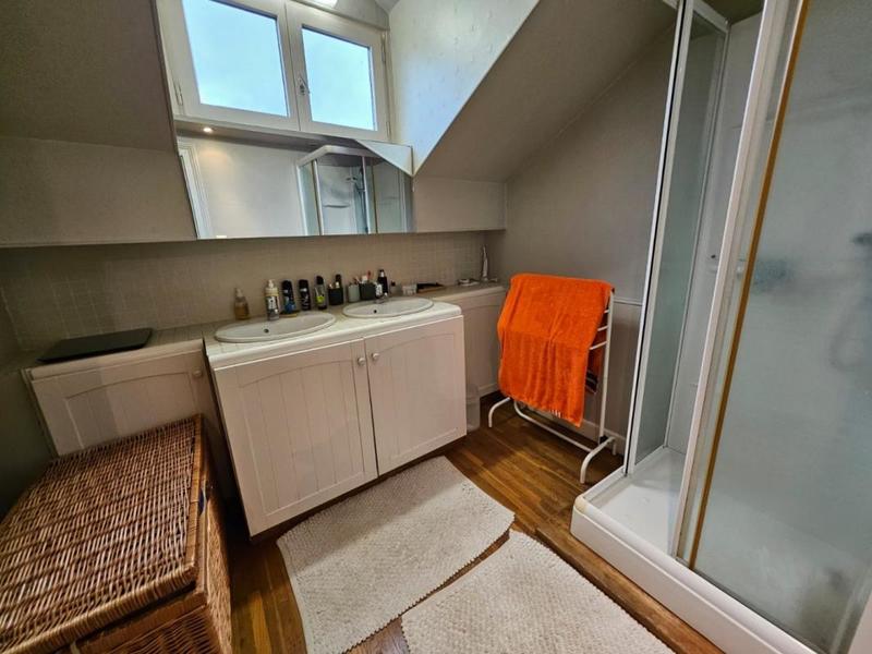 Maison - 150 m² - 7 pièces