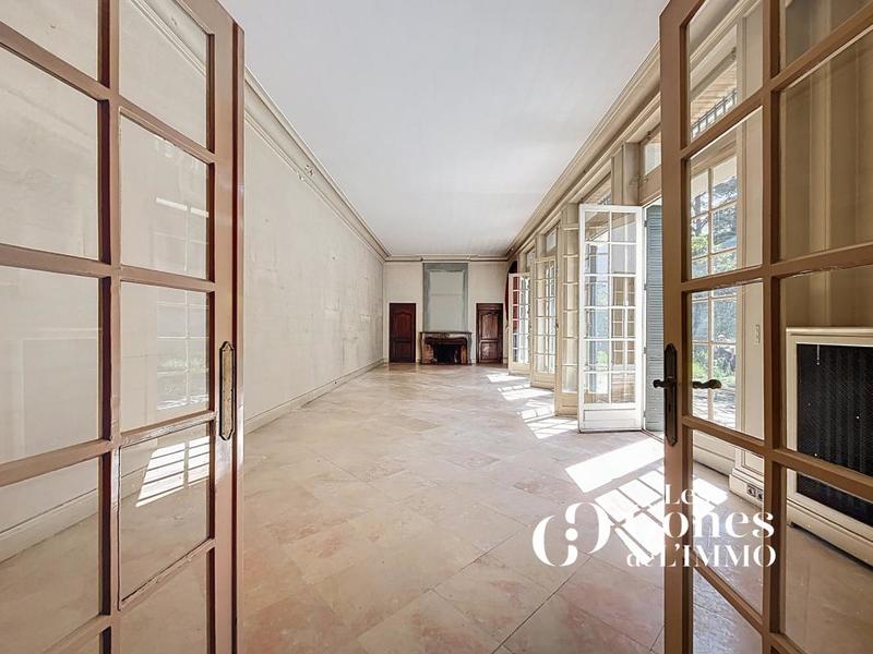 Maison - 246 m² - 6 pièces