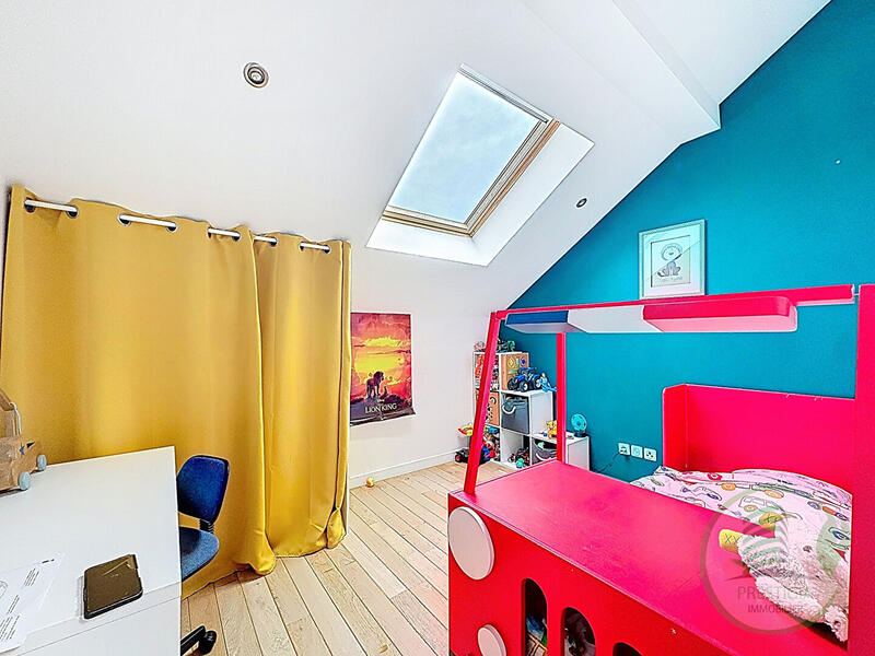 Maison - 120 m² - 5 pièces