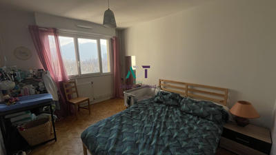 Appartement - 85 m² - 3 pièces