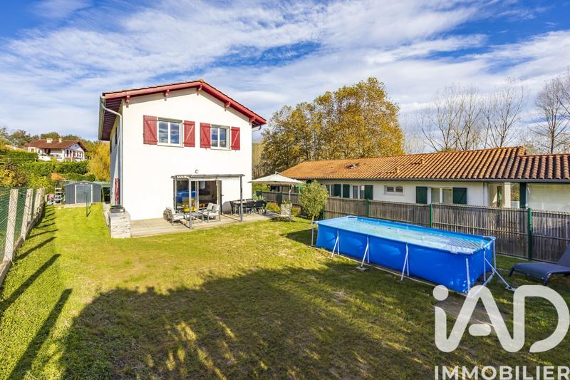 Maison - 126 m² - 6 pièces