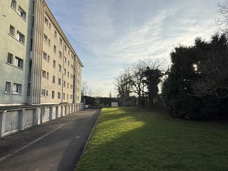 Appartement - 89 m² - 4 pièces