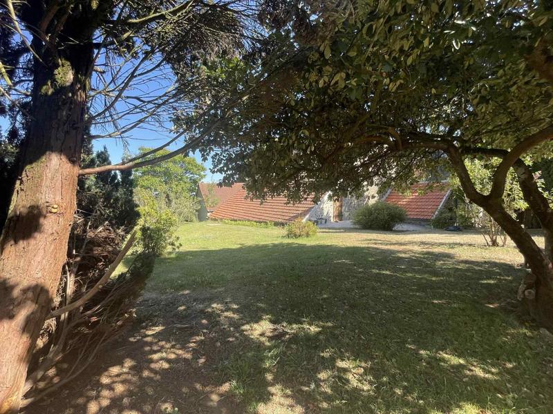 Maison - 195 m² - 7 pièces