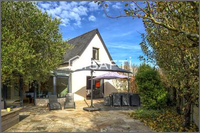 Maison - 264 m² - 7 pièces