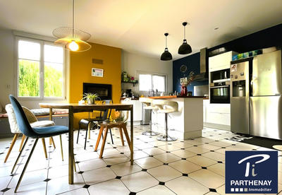 Propriété - 145 m² - 7 pièces