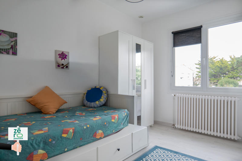 Maison - 204 m² - 8 pièces