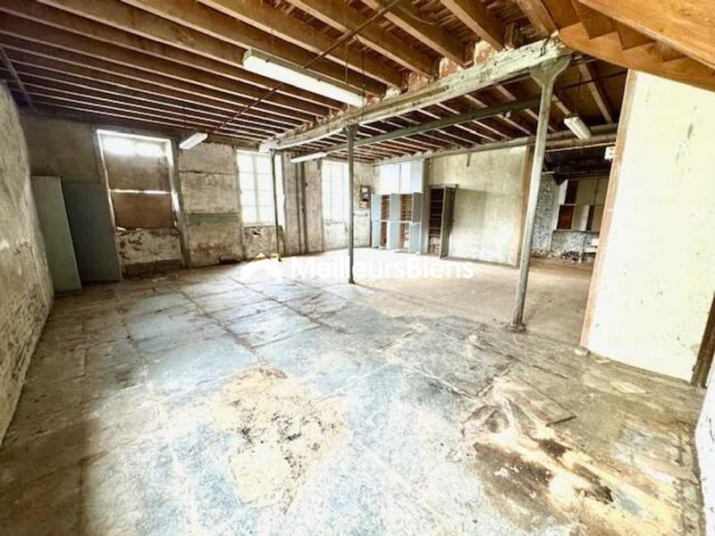 Maison - 140 m² - 9 pièces