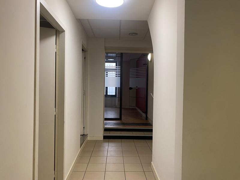 Bureau - 357 m² - 11 pièces