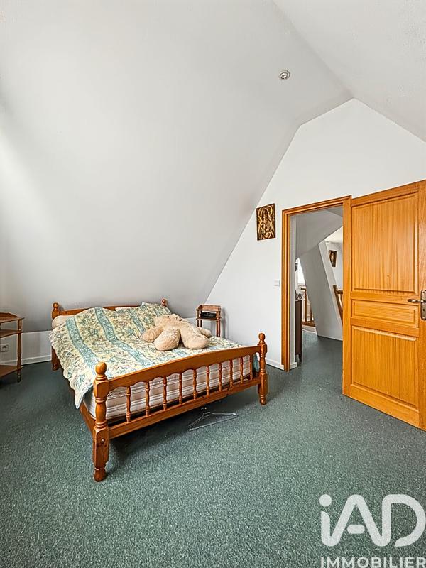 Maison - 178 m² - 8 pièces