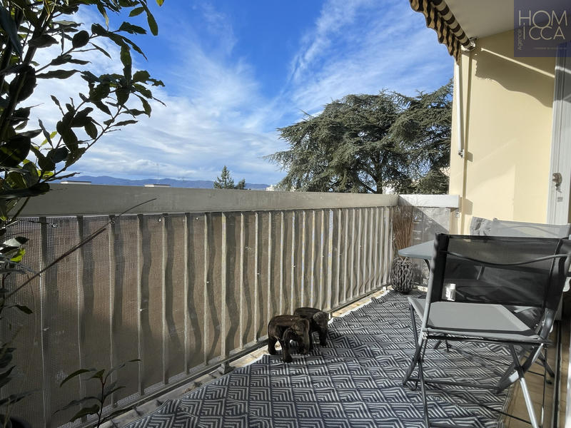 Appartement - 106 m² - 5 pièces