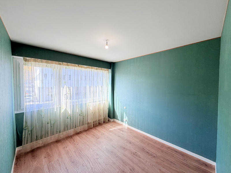 Appartement - 99 m² - 5 pièces