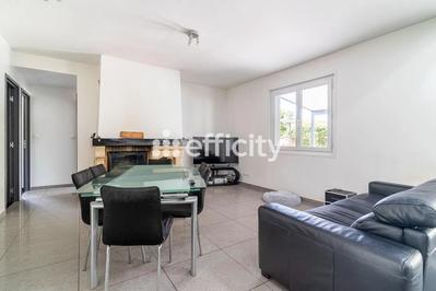 Maison - 166 m² - 6 pièces