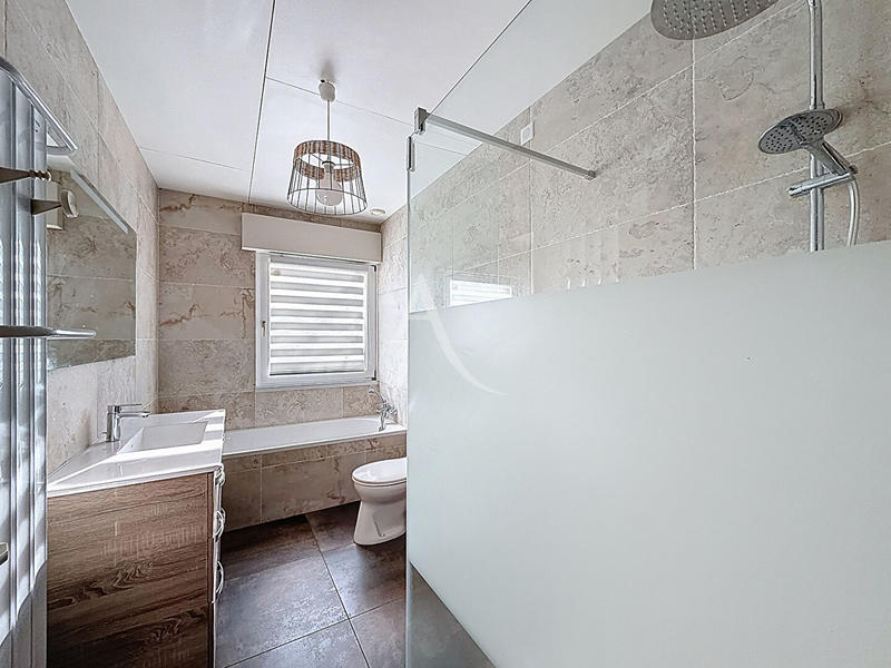 Maison - 150 m² - 7 pièces