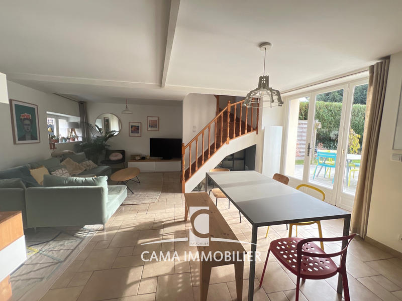 Maison - 130 m² - 6 pièces