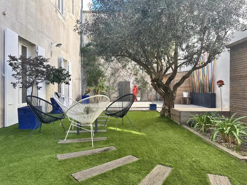 Appartement - 153 m² - 6 pièces