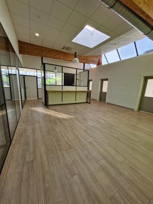 Bureau - 250 m²