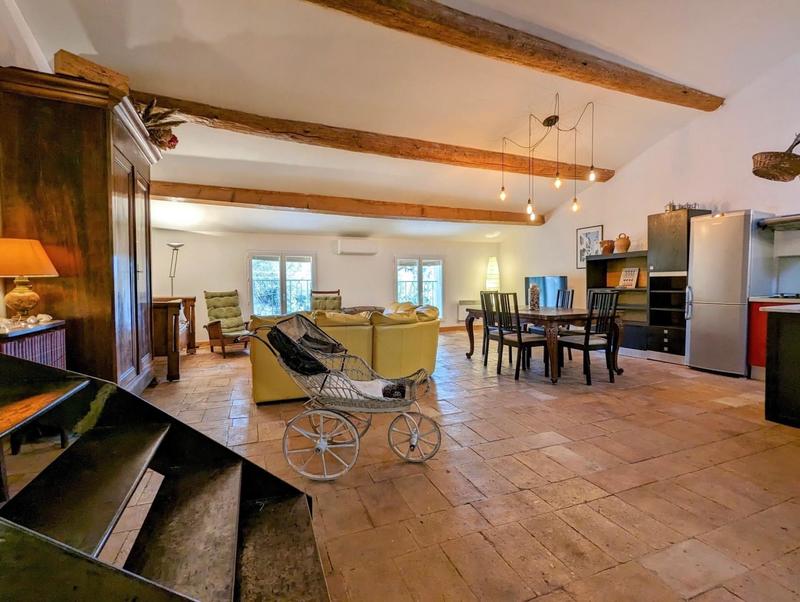 Maison - 200 m² - 10 pièces