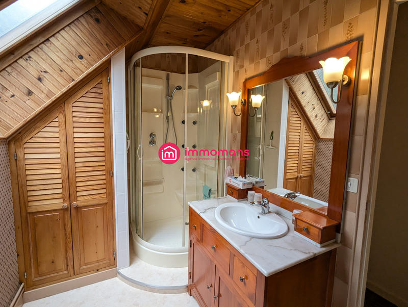 Maison - 171 m² - 7 pièces