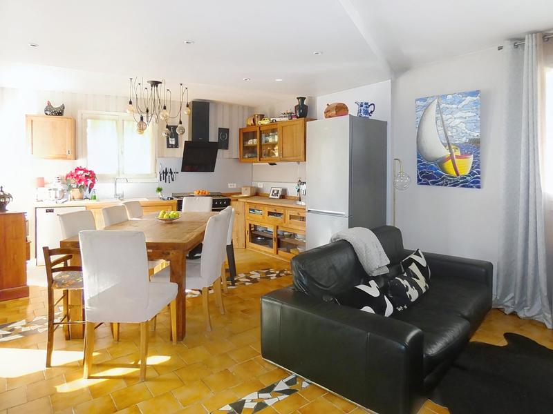 Maison - 96 m² - 4 pièces