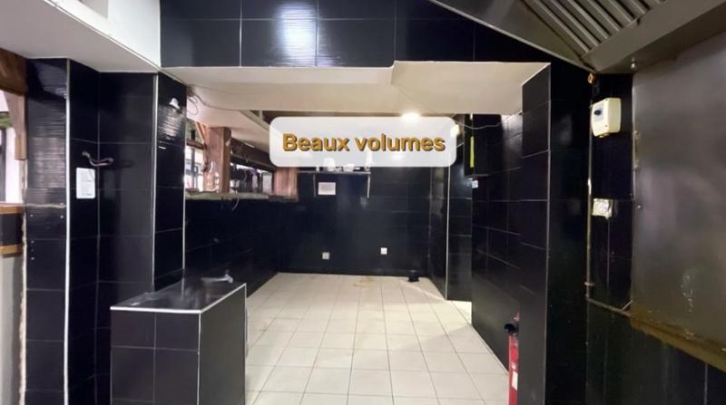 Local commercial - 74 m²