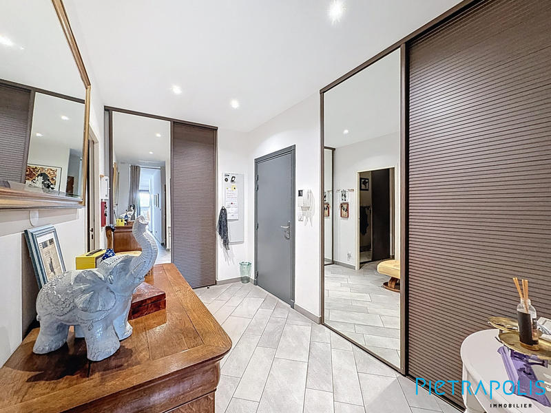 Appartement - 120 m² - 4 pièces