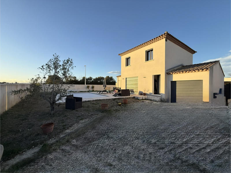 Villa - 96 m² - 5 pièces