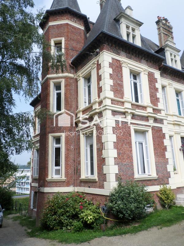 Appartement - 163 m² - 7 pièces