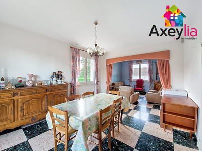 Maison - 104 m² - 5 pièces