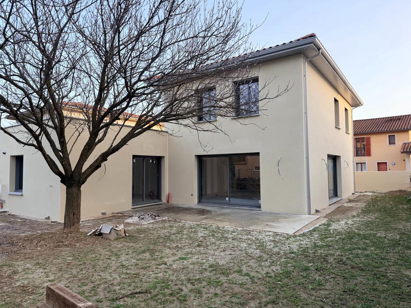 Maison - 144 m² - 5 pièces