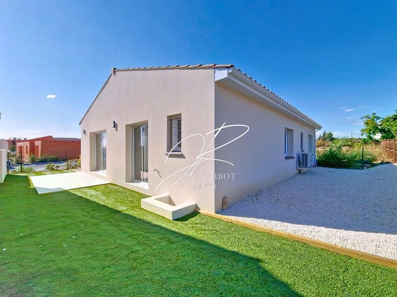 Maison - 96 m² - 4 pièces