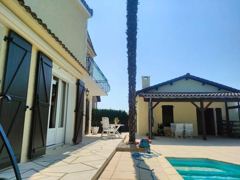 Villa - 175 m² - 6 pièces