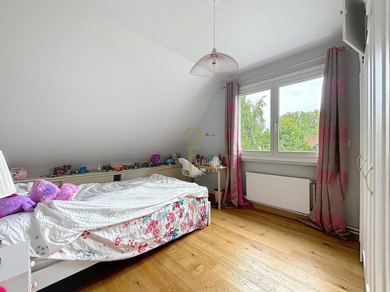 Maison - 300 m² - 10 pièces