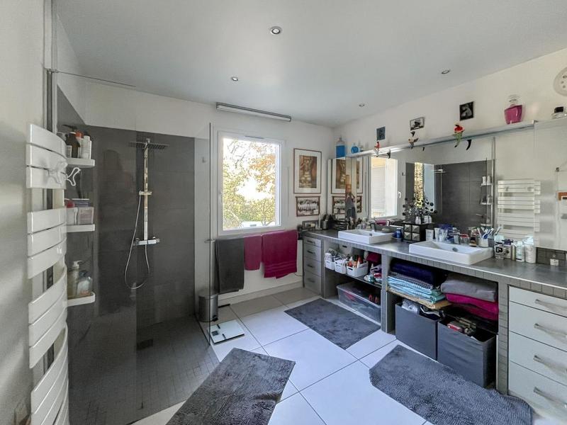 Maison - 115 m² - 4 pièces