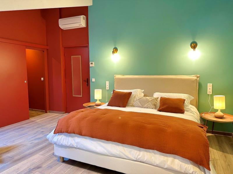 Château - 1 840 m² - 33 pièces