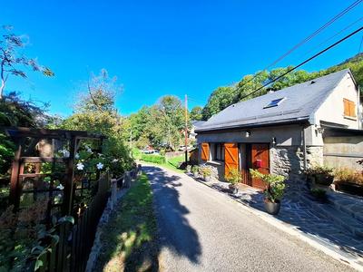 Maison traditionnelle - 82 m² - 4 pièces