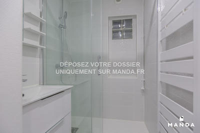 Chambre - 10 m² - 5 pièces