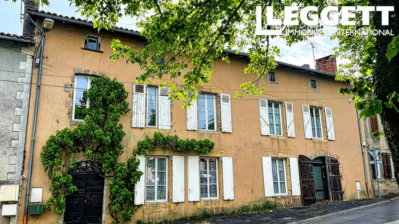 Demeure - 275 m² - 8 pièces