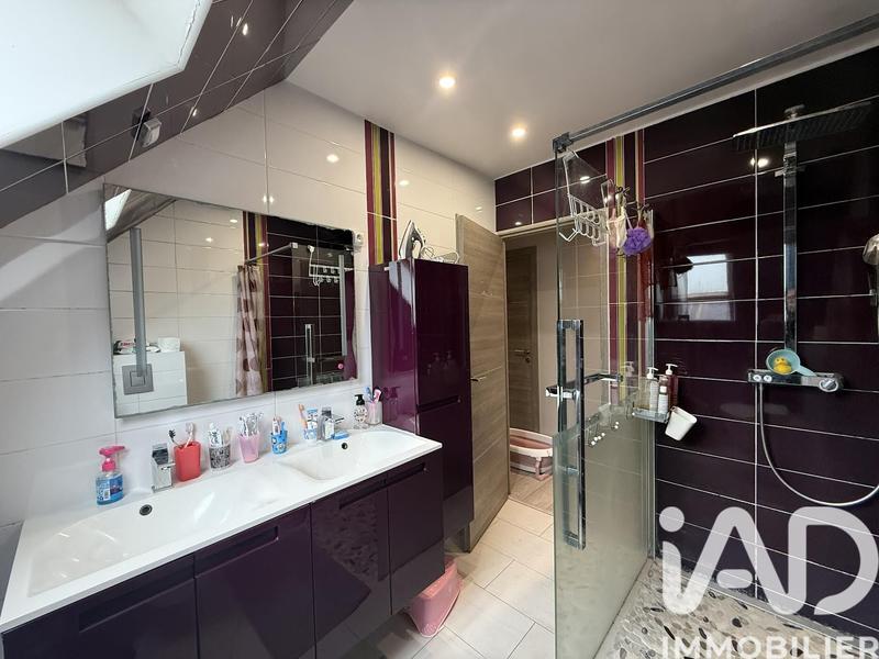 Maison - 135 m² - 7 pièces