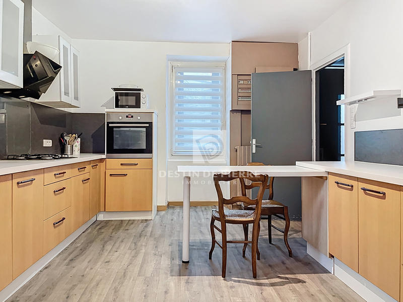 Maison - 160 m² - 7 pièces