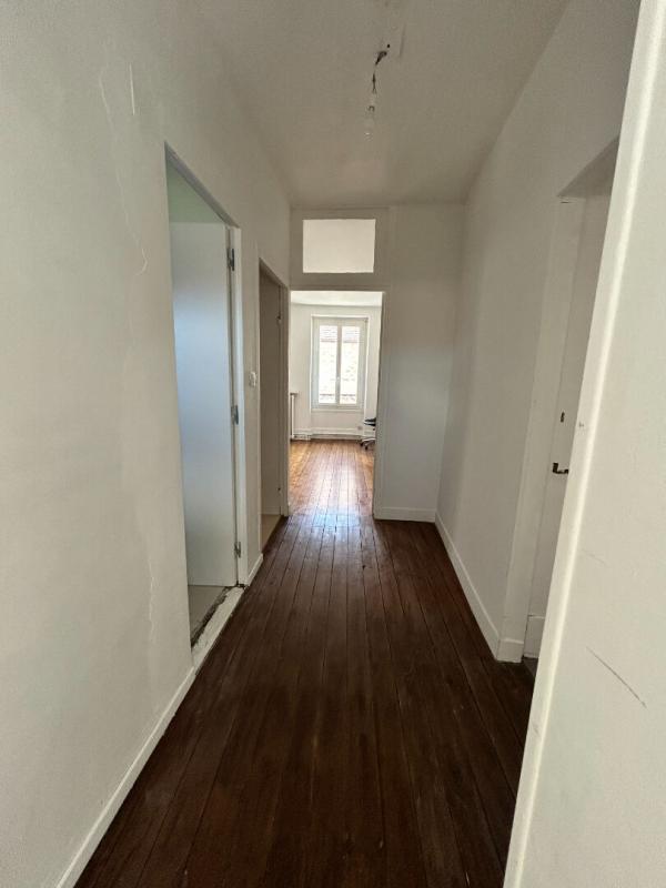 Maison - 143 m² - 8 pièces