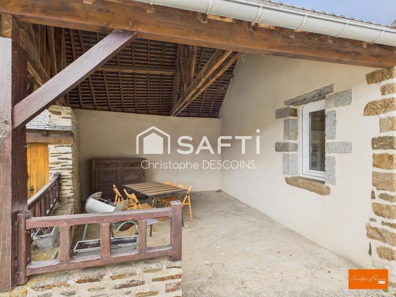 Maison - 220 m² - 8 pièces