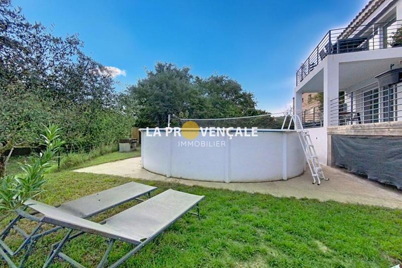 Appartement - 367 m² - 3 pièces