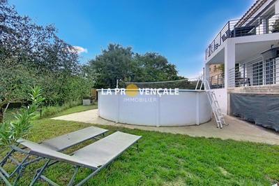 Appartement - 367 m² - 3 pièces