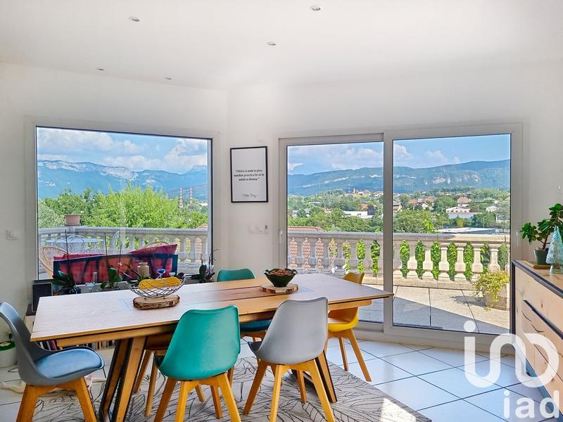 Maison - 190 m² - 5 pièces