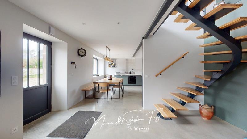 Maison - 141 m² - 6 pièces