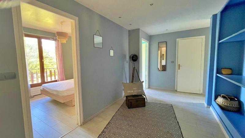 Appartement - 123 m² - 6 pièces