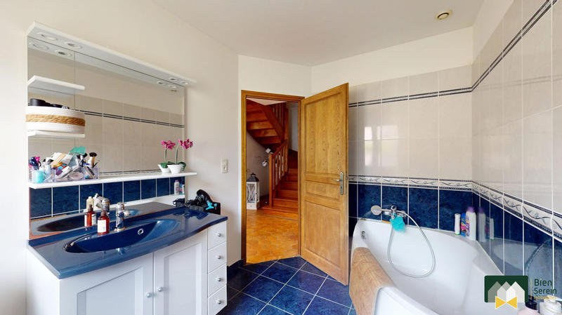 Maison ancienne - 206 m² - 9 pièces