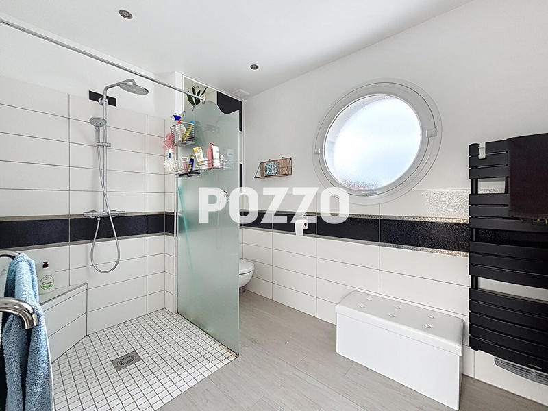 Maison - 150 m² - 6 pièces