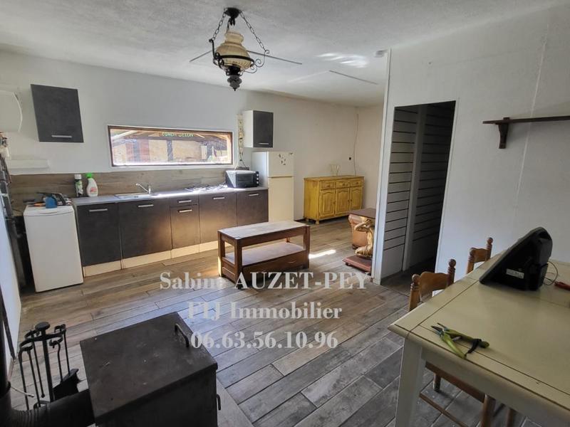 Propriété - 180 m² - 5 pièces