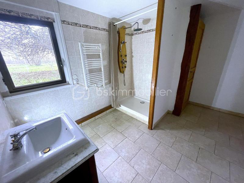 Corps de ferme - 334 m² - 6 pièces